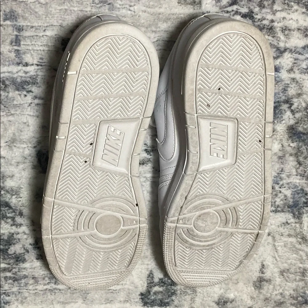Nike Air Force 1 Low Casual Sneakers - Picture 5 of 9